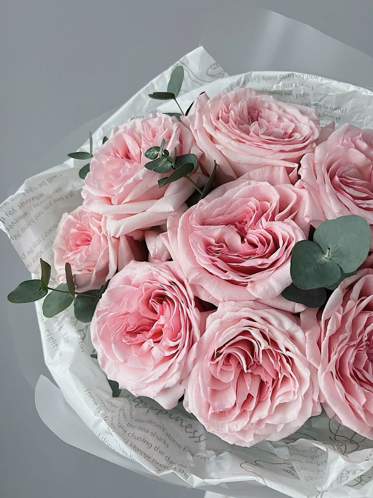 9 Premium Ecuadorian Roses – The Classic That Speaks for Itself