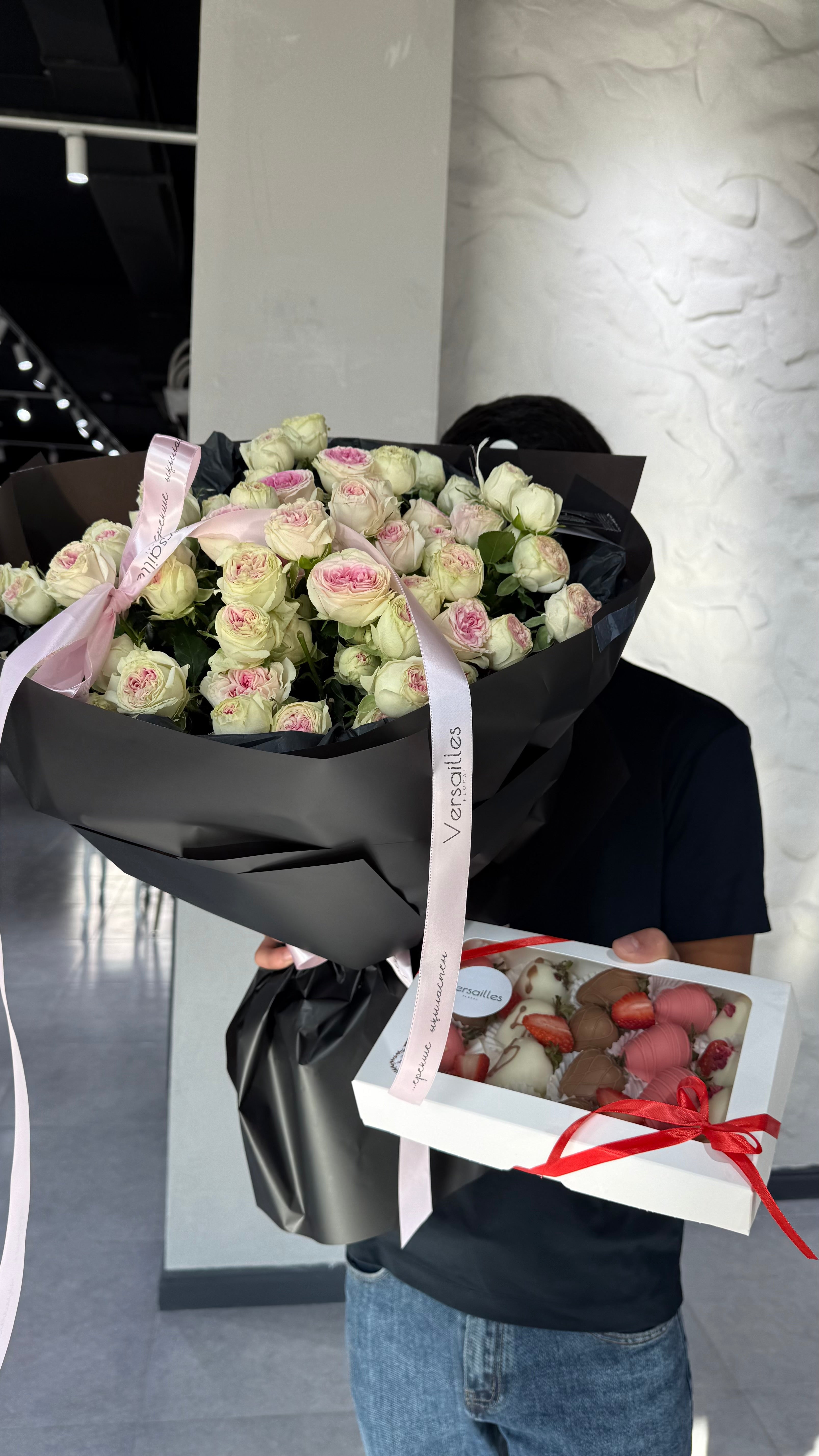 Spray Rose Bouquet with Chocolate-Covered Strawberries